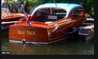 1950s Classic Wooden Cris Craft "Idle Vice" in Lisboa, Portugal