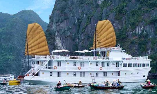 Cruising in Thành phố Hạ Long, Vietnam on 102' Majestic Junk Boat