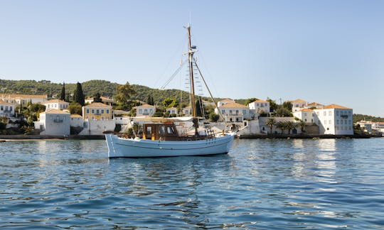 Spetses Private Day Trips On Board Traditional Wooden Kaiki