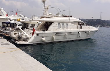 Motor Yacht Charter for 20 Person in İstanbul