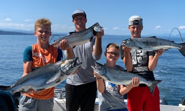 Charter de pesca deportiva acuática de 26 pies en Comox