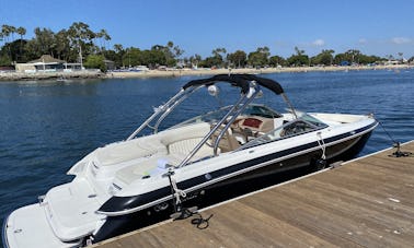 Cobalt 262 Bowrider, 425 HP em trailer em Seal Beach