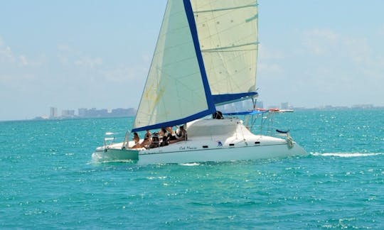 Catamarã à vela Wildcat 350 para alugar em Punta Sam, Cancún