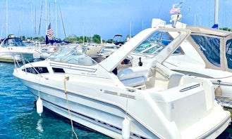 Rent a Motor Yacht in Chicago, Illinois