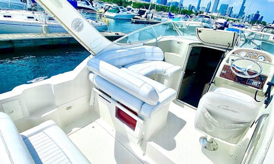 Rent a Motor Yacht in Chicago, Illinois