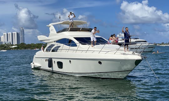 Azimut Flybridge 55" em North Miami, Flórida!