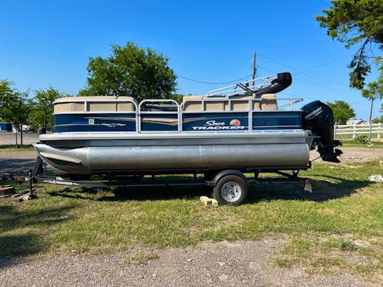 Lake Austin 9 Person Pontoon Boat!!!