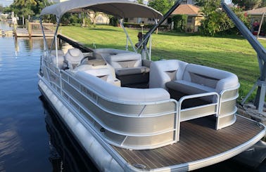2018 Godfrey Sweetwater 23' Pontoon Available Throughout All SWFL