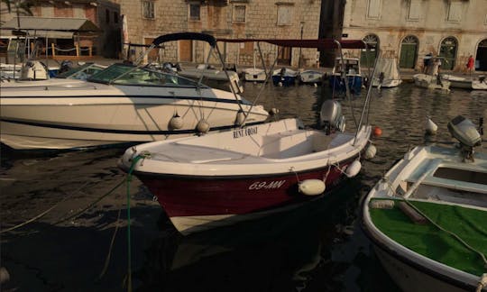 Rent the 16' VEN 501 AS Powerboat in Milna