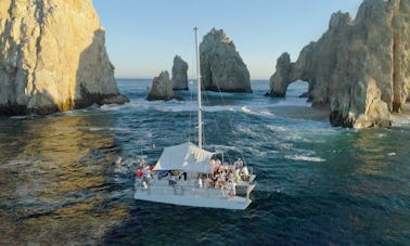 Cruzeiro ao pôr do sol com tudo incluído em Cabo San Lucas