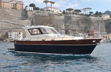 Captained Charter  - Vivila Serapo 33 Motor Yacht in Capri, Amalfi Coast and the Sorrento