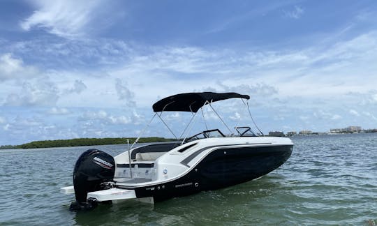 Bayliner DX2200 “Sur” Brandnew Boat for Rent in Key Biscayne, Florida!