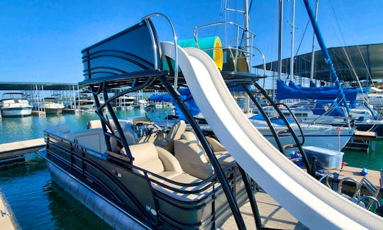 **2021 Super Owner** Double-decker Tritoon with a Slide in Canyon Lake, TX!