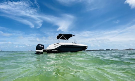 Bayliner DX2200 “Sur” Brandnew Boat for Rent in Key Biscayne, Florida!