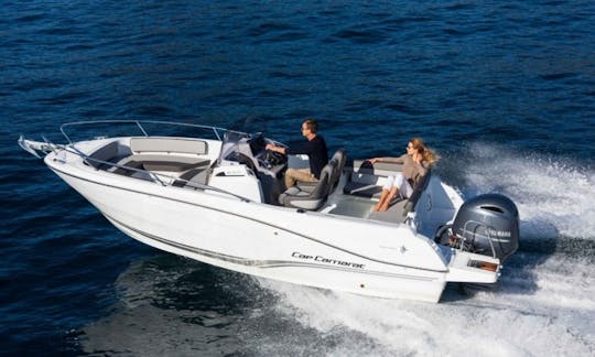 Jeanneau Cap Camarat 6.5 CC Series de 23 pies en alquiler o alquiler en Podgora