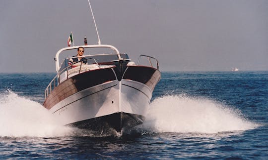 7.50 Cabinato Gozzo Boat Rental in Piano di Sorrento, Campania