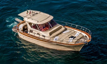 32' Hard Top Gozzo Boat for Rent in Piano di Sorrento, Campania