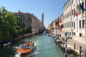 Private & Personalised Boat Tour with Tour Guide + Boat Driver in Venezia, Veneto