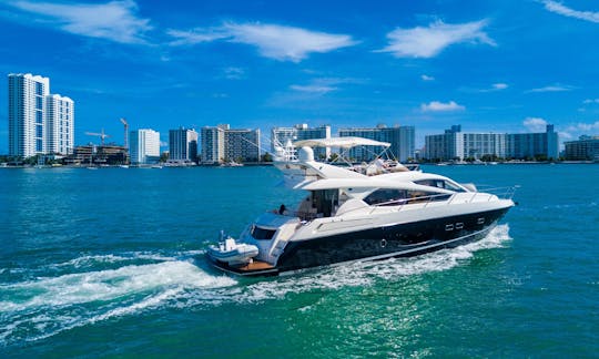 70' Sunseeker Manhattan Power Mega Yacht Charter in Miami Beach, Florida