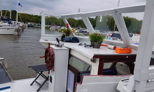 Supercruiser Houseboat Experience in Beautiful Akersloot Netherlands!