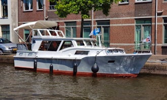 Supercruiser Houseboat Experience in Beautiful Akersloot Netherlands!