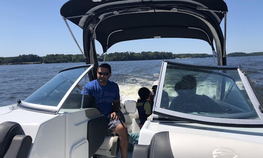 29' Crownline Powerboat & WaterToy Rental at Lake Lanier