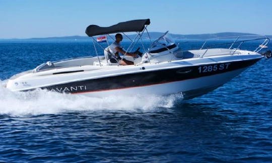 Bayliner Avanti 8 Boat Rental in Zadarska županija, Croatia