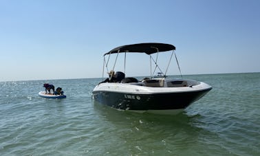 FAST AND COMFORTABLE 19ft Bayliner Deck Boat 9 PEOPLE MAX! (Weekdays 10% Off!!)