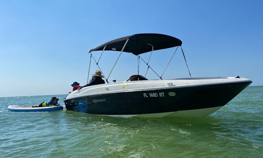 FAST AND COMFORTABLE 18ft Bayliner Deck Boat UP TO 9 PEOPLE! (Weekdays 10% Off!!)