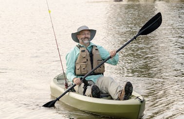2020 Fishing or Leisure Kayak-hold up to three rods! $35 per day!