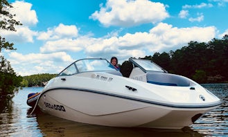 18' SeaDoo Challenger 180 Jet Boat - Includes Gas!!