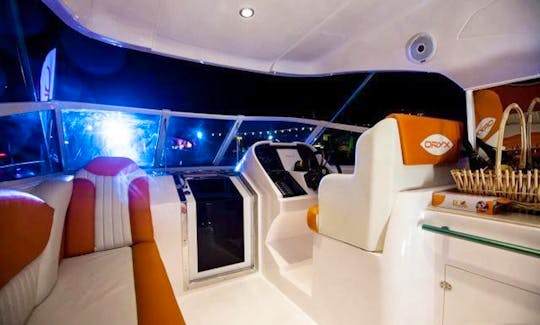 Enjoy Cruising in Abu Dhabi on Oryx 40' Yacht