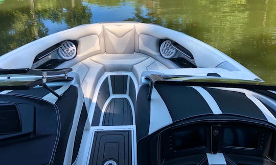 This Isn't Your Typical Rental Boat!! - Surf in Style on Lake Norman