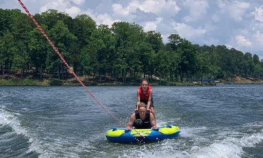 Lake Oconee Regal 2100 Power Boat with tower