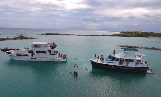 53' Hatteras Private Yacht in Tulum