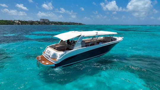 Spacious Sea Ray 55ft in Cancun – Perfect for Large Groups 