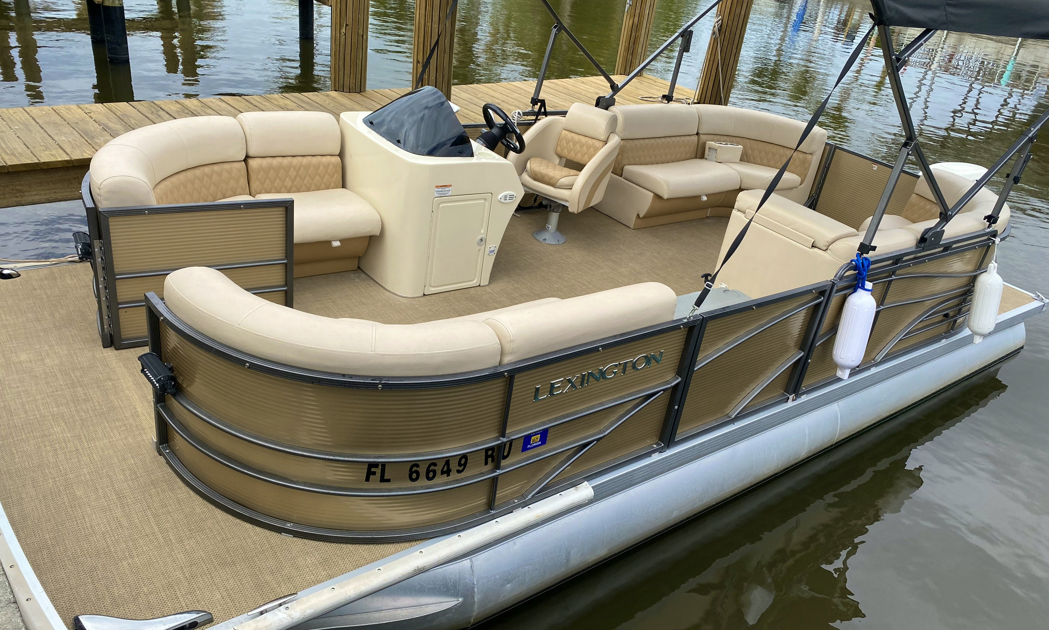 Lexington Pontoon Boat Rentals From Celebration Park To Keewaydin Island Gmb Bookings Must Be 7 Days Or More In Advance Of Charter Date Getmyboat