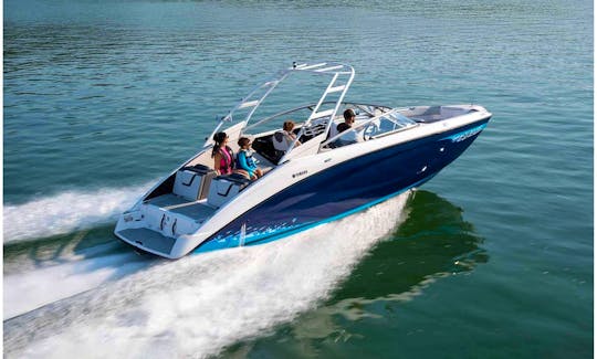 Beautiful 2021 Yamaha AR 250 Power Boat!!