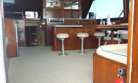 Hatteras 55' Party Yacht  in Jaco, Los Suenos Puntarenas