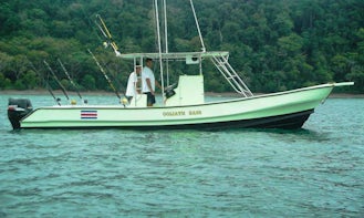 Have an Amazing Fishing in Jaco, Costa Rica on the 30' Center Console Charter for up to 5 Persons