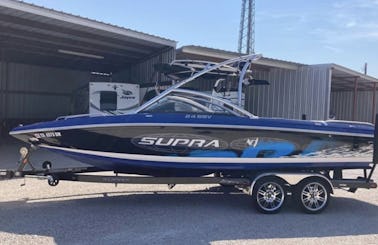 Come out and enjoy the best lake trip of your life with our Supra 24 Speedboat !