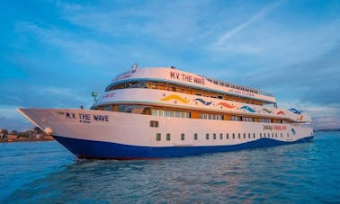 Navio luxuoso MV Wave de 155 pés de comprimento e ar condicionado para cruzeiro em Sundarban, Bangladesh