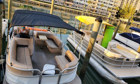 2020 Sea Water Pontoon Boat Rental in Miami Beach, Florida