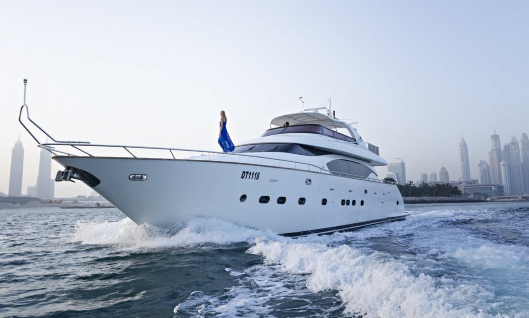 yacht rental dubai price