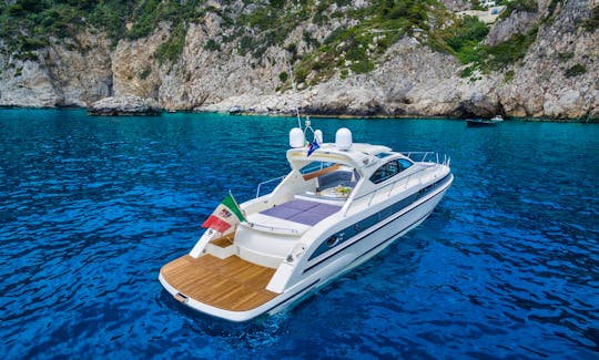 Motor Yacht Conam 58 Ht in Sorrento, Italy