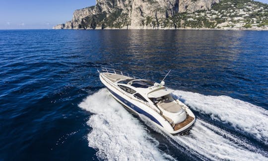 Motor Yacht Azimut Atlantis 55 in Sorrento, Italy