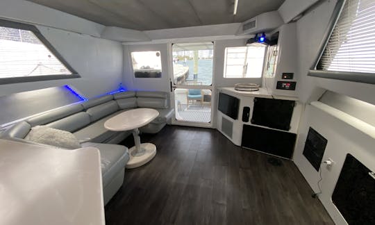 50' Sea Ray Motor Yacht in Miami