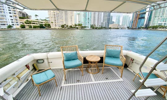 50' Sea Ray Motor Yacht in Miami