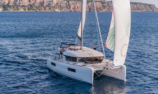 Catamarán de vela Lagoon 40 desde Furnari, Sicilia