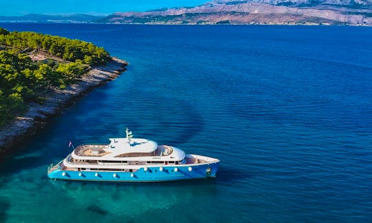 2020 M/S Ohana Power Mega Yacht fro Charter in Postira, Splitsko-dalmatinska županija